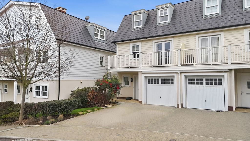 Property photo 1 of 37