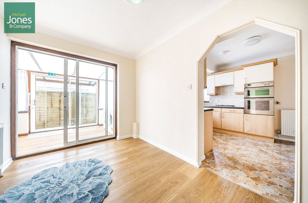 Property photo 2 of 17 Communal Lounge