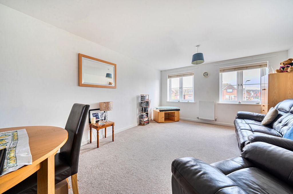 Property photo 3 of 11 1432978-6-69c4070...