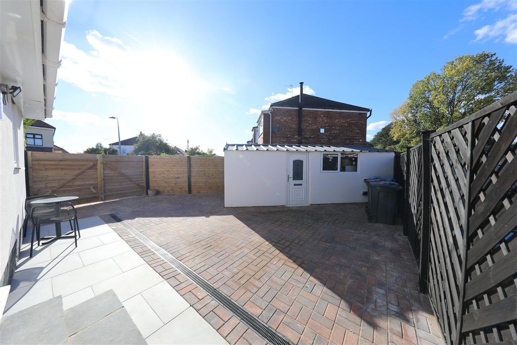 Property photo 3 of 20 Outside