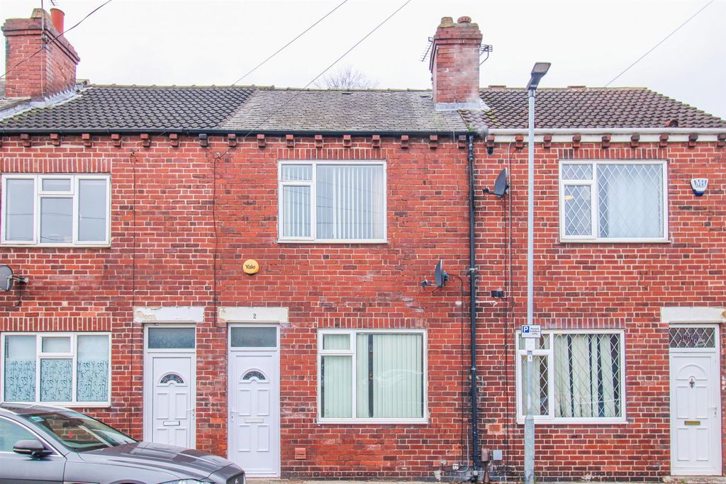 Property photo 1 of 9