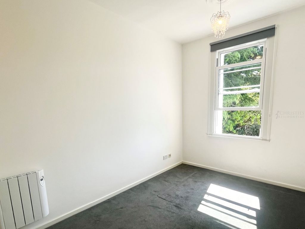 Property photo 2 of 8 Studio Room