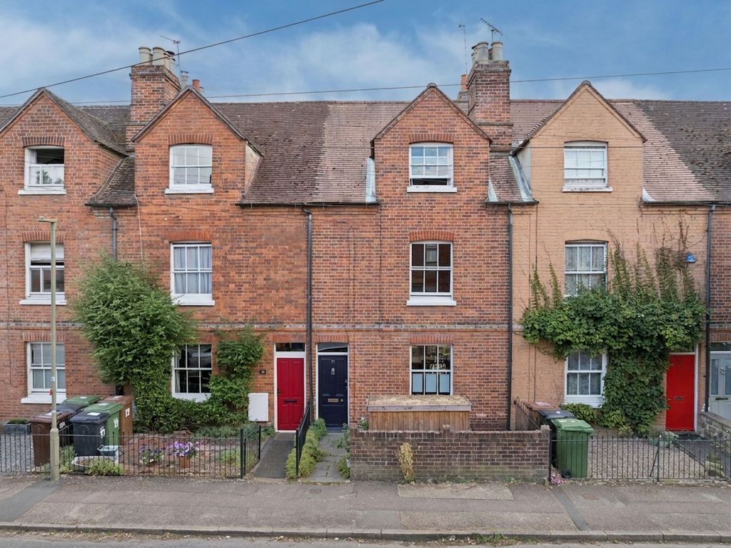 Property photo 1 of 25