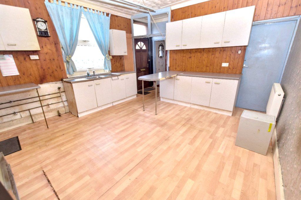 Property photo 3 of 16 Kitchen/Diner