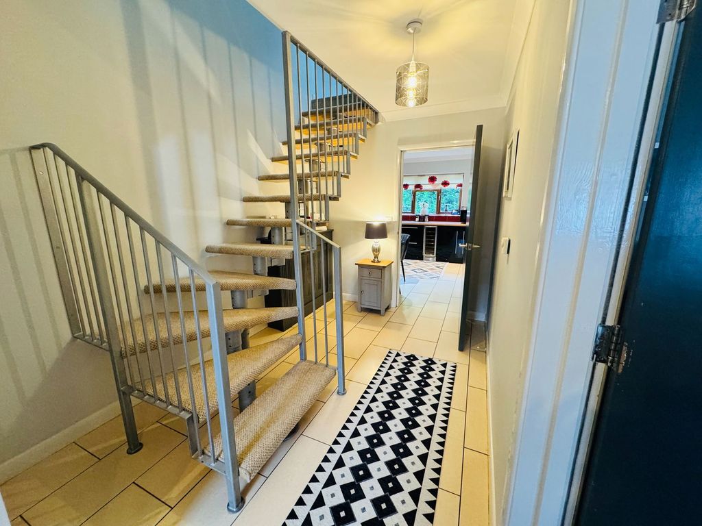 Property photo 3 of 55