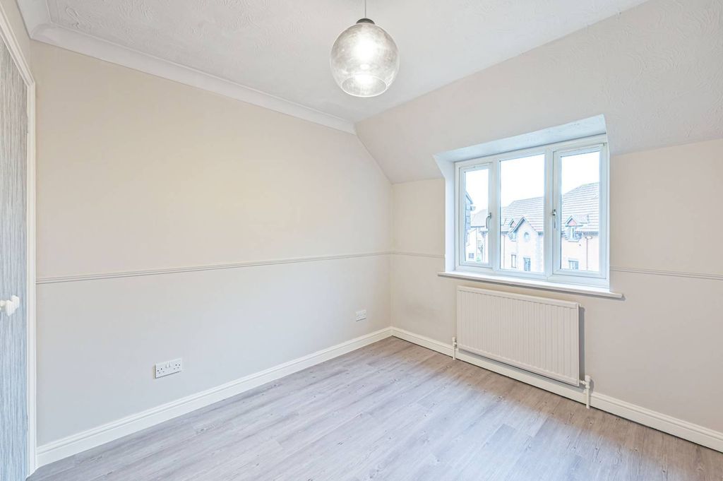 Property photo 1 of 4