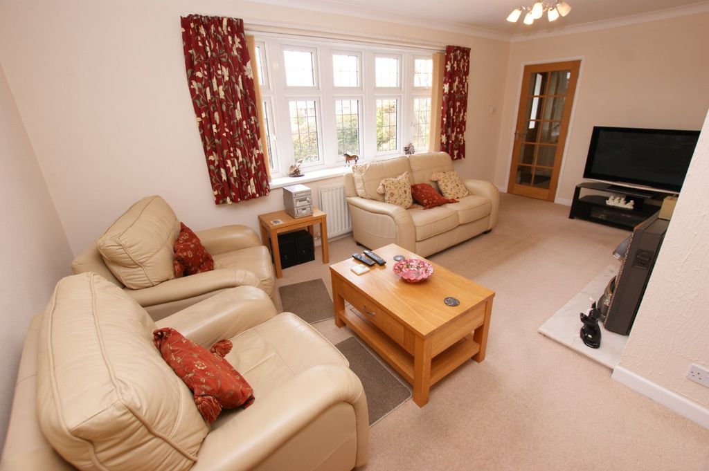 Property photo 3 of 12 Picture No. 16