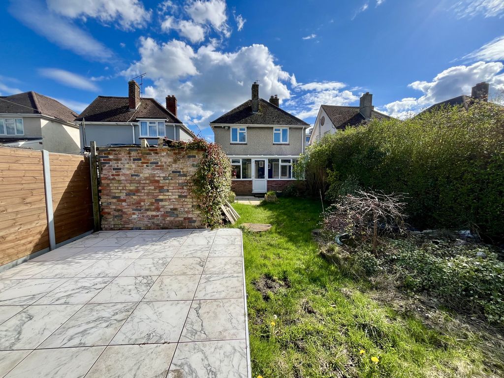 Property photo 3 of 13