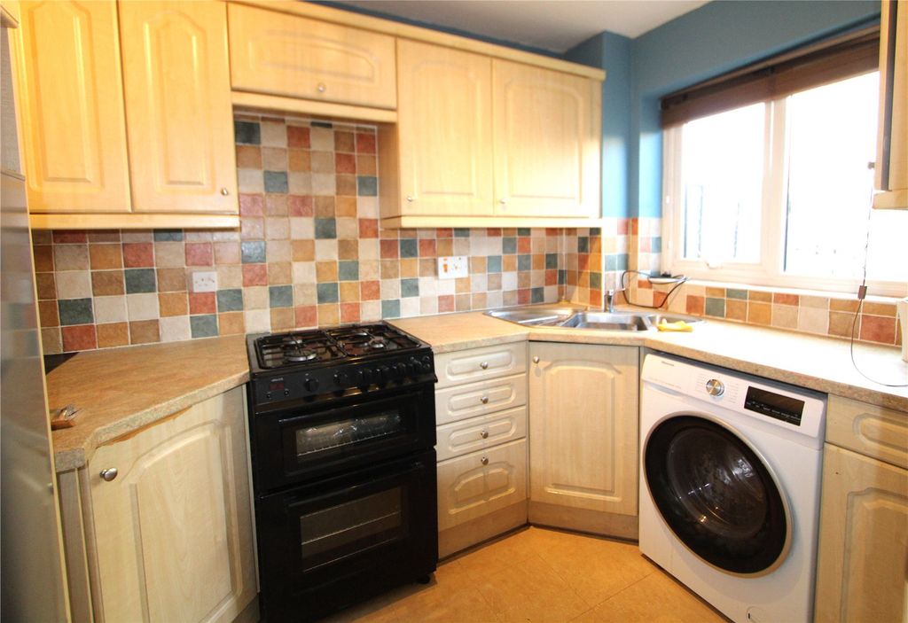 Property photo 3 of 9 Picture No. 08