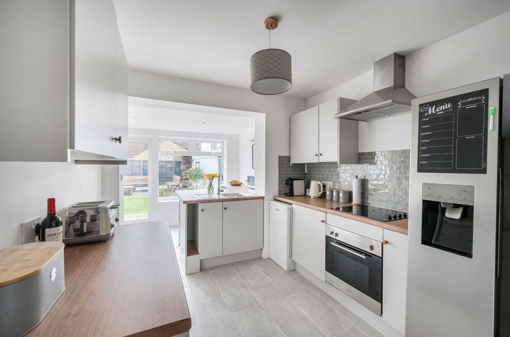 Property photo 2 of 15 Kitchen