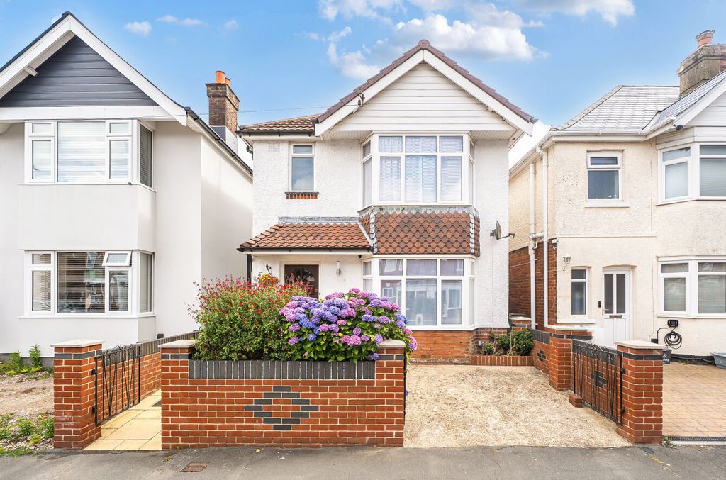 Property photo 1 of 16 1472579-8-6A295F2...