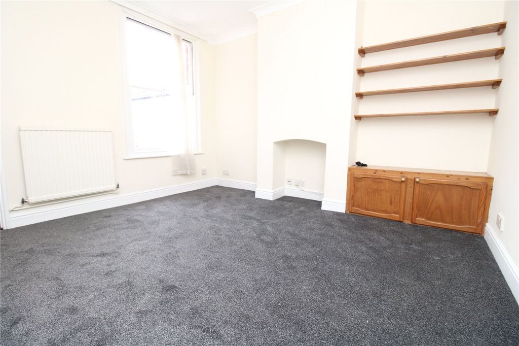 Property photo 3 of 9 Picture No. 12