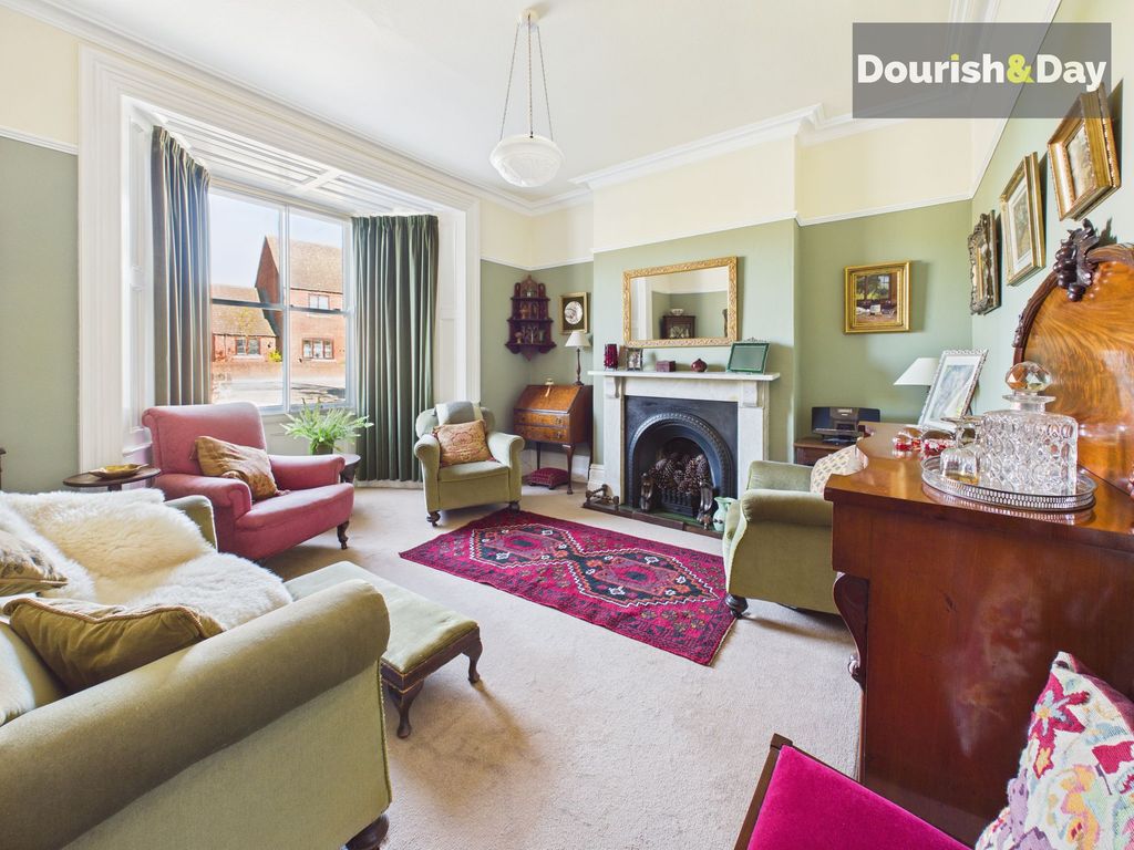 Property photo 3 of 55