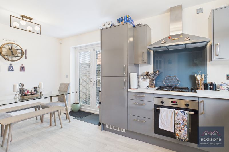 Property photo 3 of 28 Photo 2