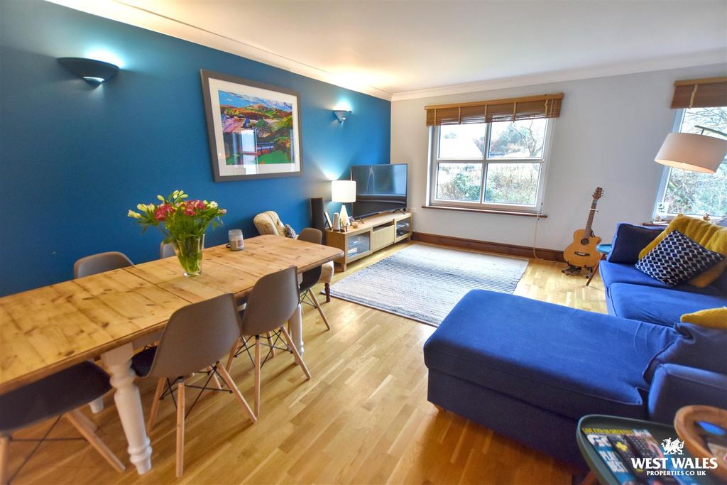 Property photo 2 of 19 9 (89).Jpg