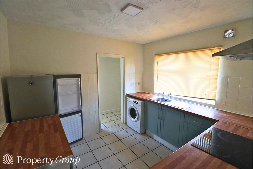 Property photo 3 of 13 Lowther Street 37 (6).Png