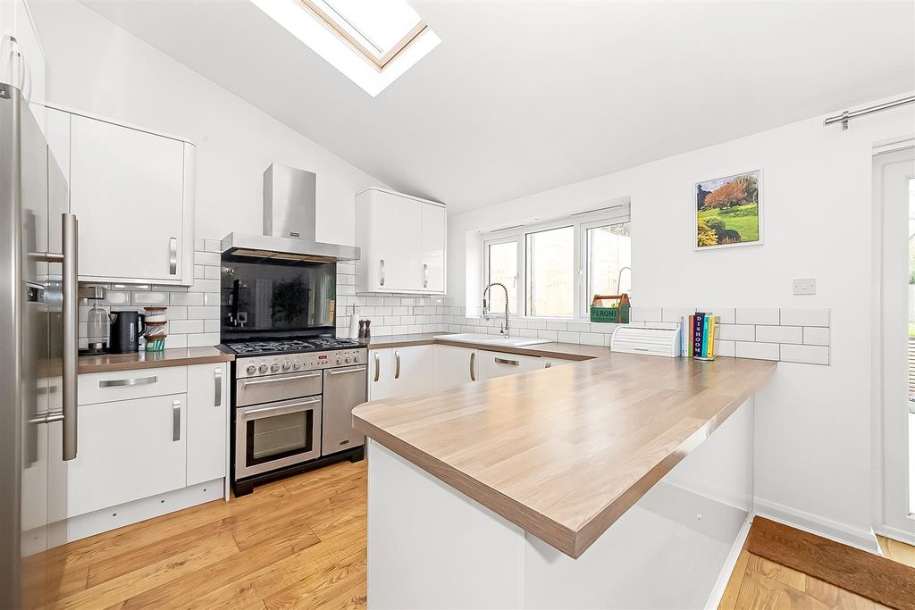 Property photo 3 of 15 Kitchen