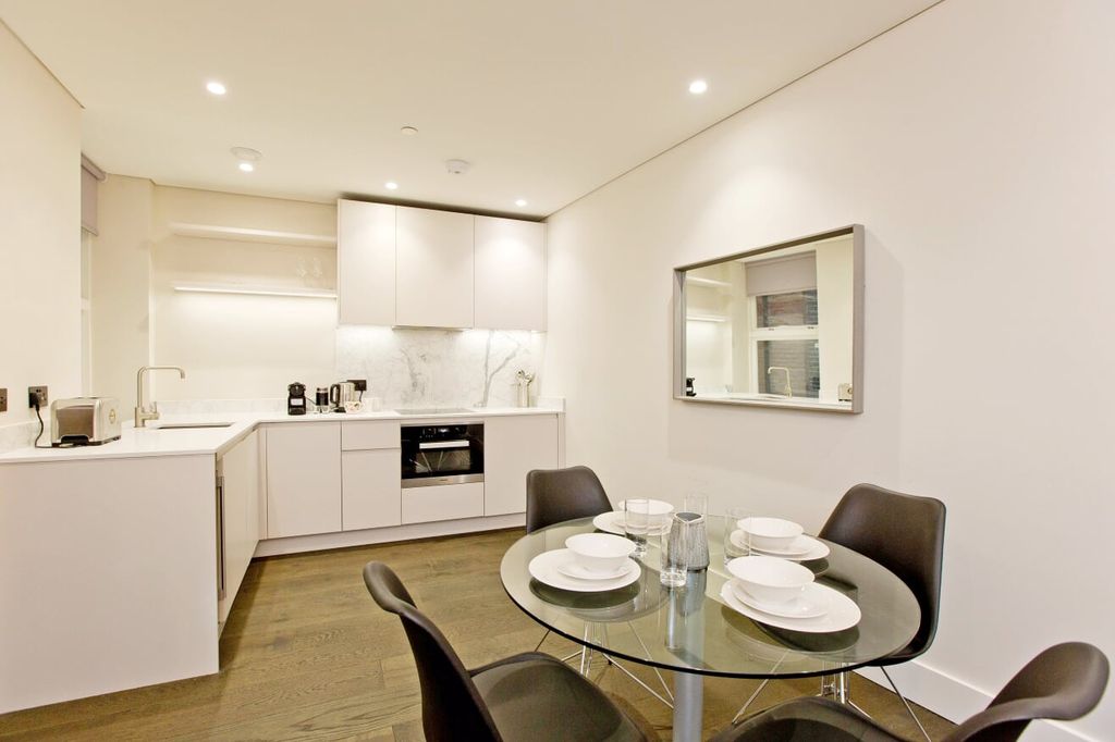 Property photo 3 of 5 Kitchen