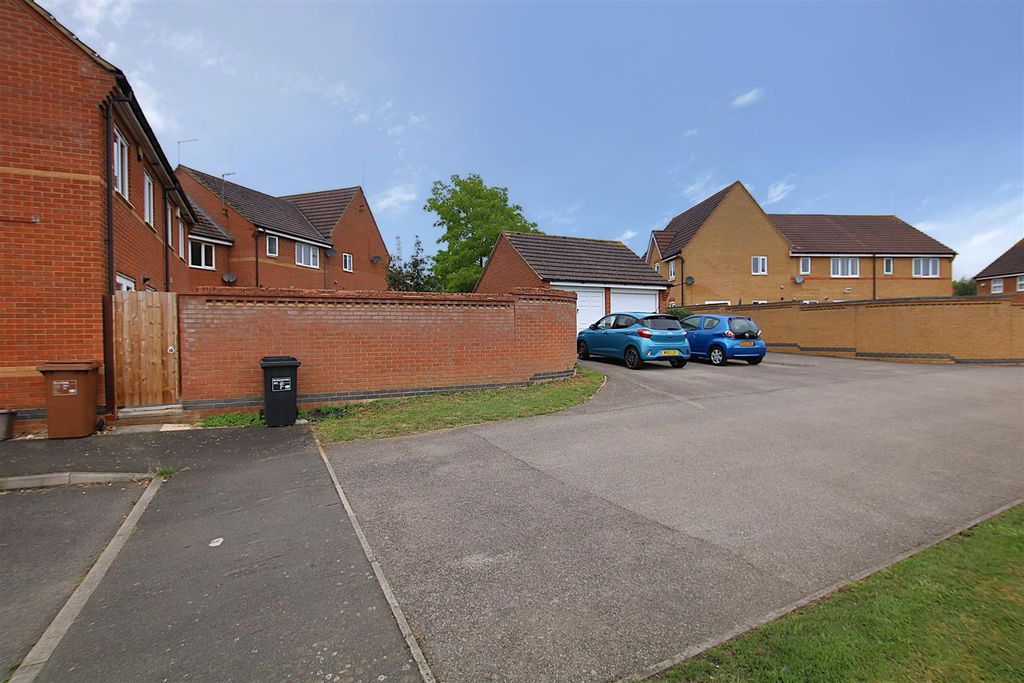Property photo 2 of 16 Img_7216.Jpg