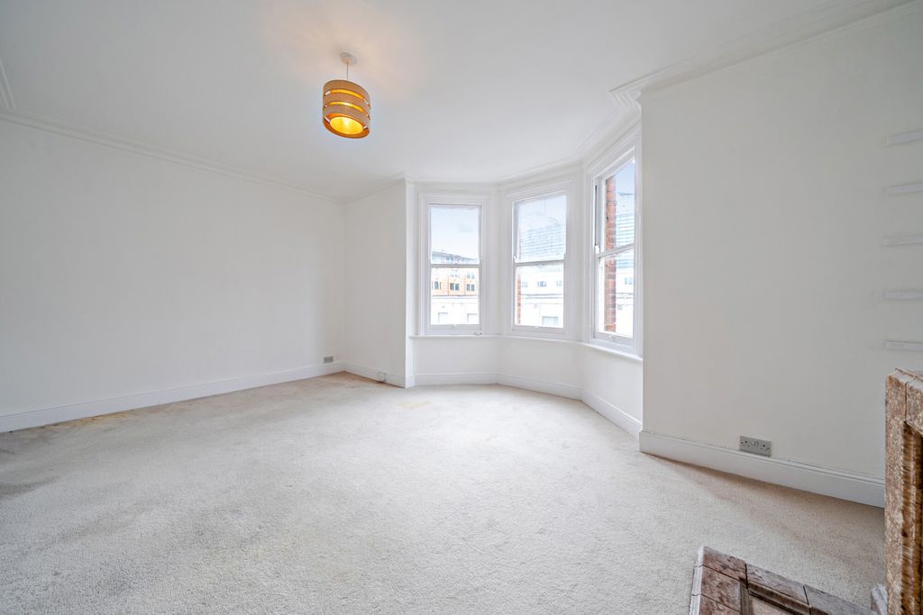 Property photo 3 of 20 1448552-6-69E1F3F...