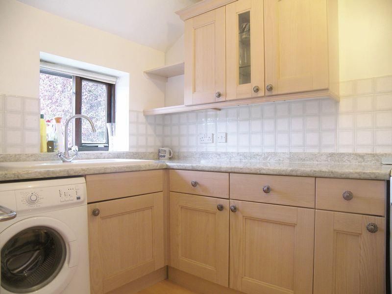 Property photo 2 of 7 Kitchen