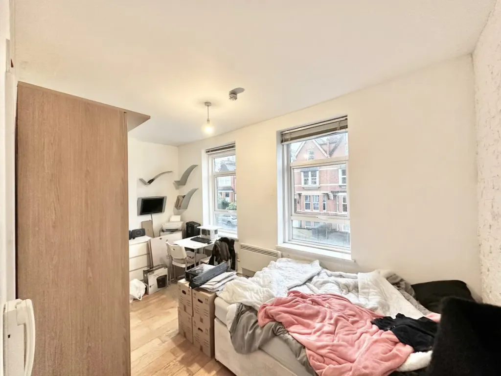 Property photo 2 of 6