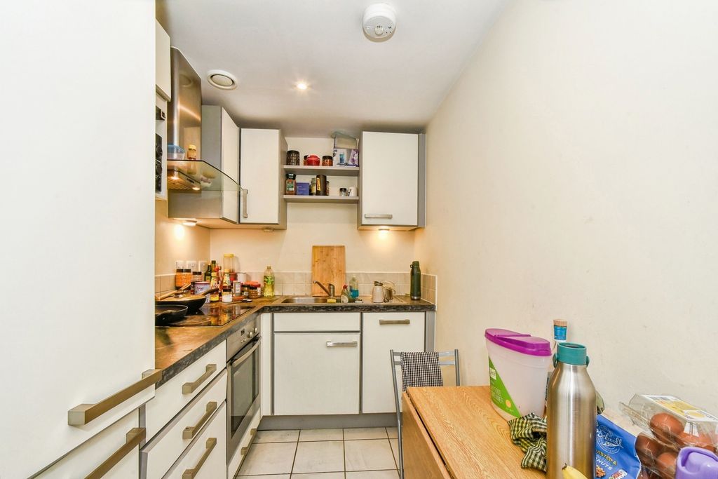 Property photo 3 of 9 Pbox-Img.Jpg