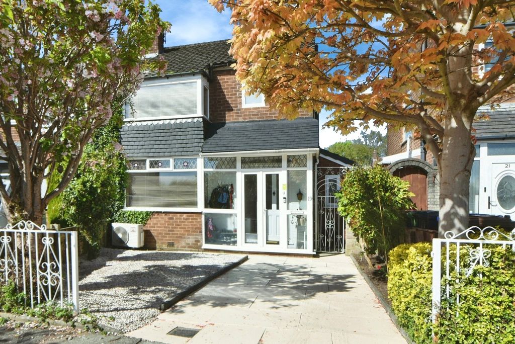 Property photo 1 of 17 Front