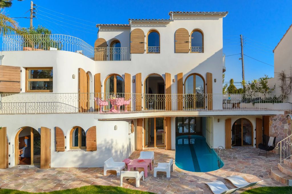 Property photo 1 of 22