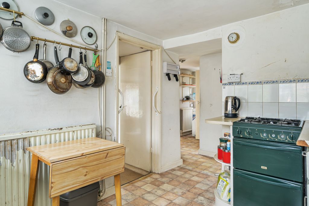 Property photo 3 of 15 Kitchen