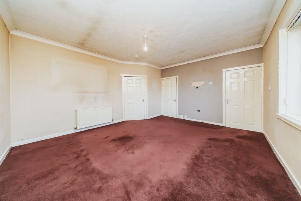 Property photo 3 of 14 Picture 3