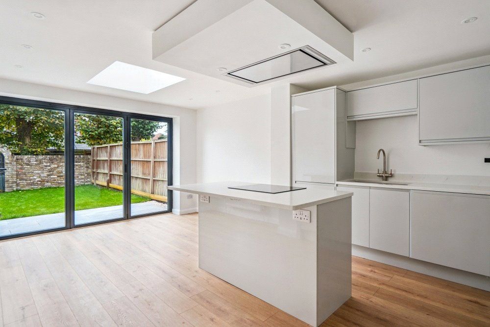 Property photo 3 of 10 Picture No. 10