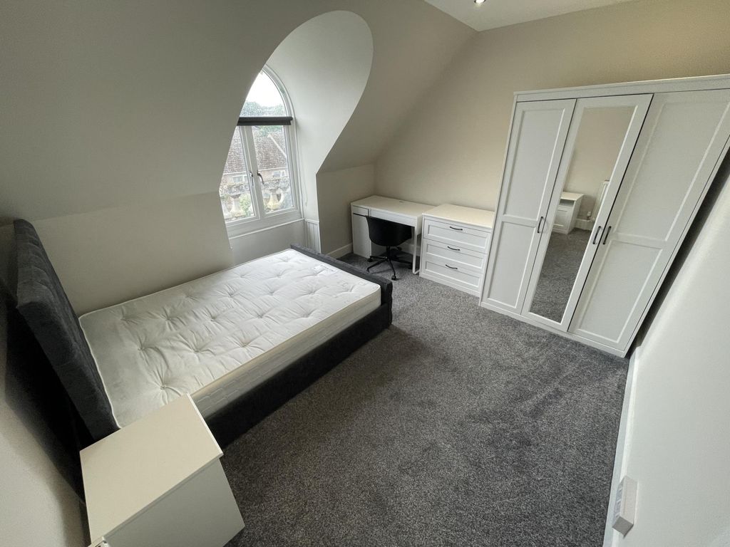 Property photo 2 of 6 Gallery