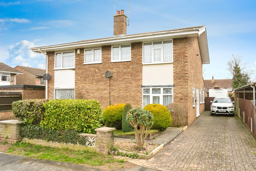 Property photo 1 of 17