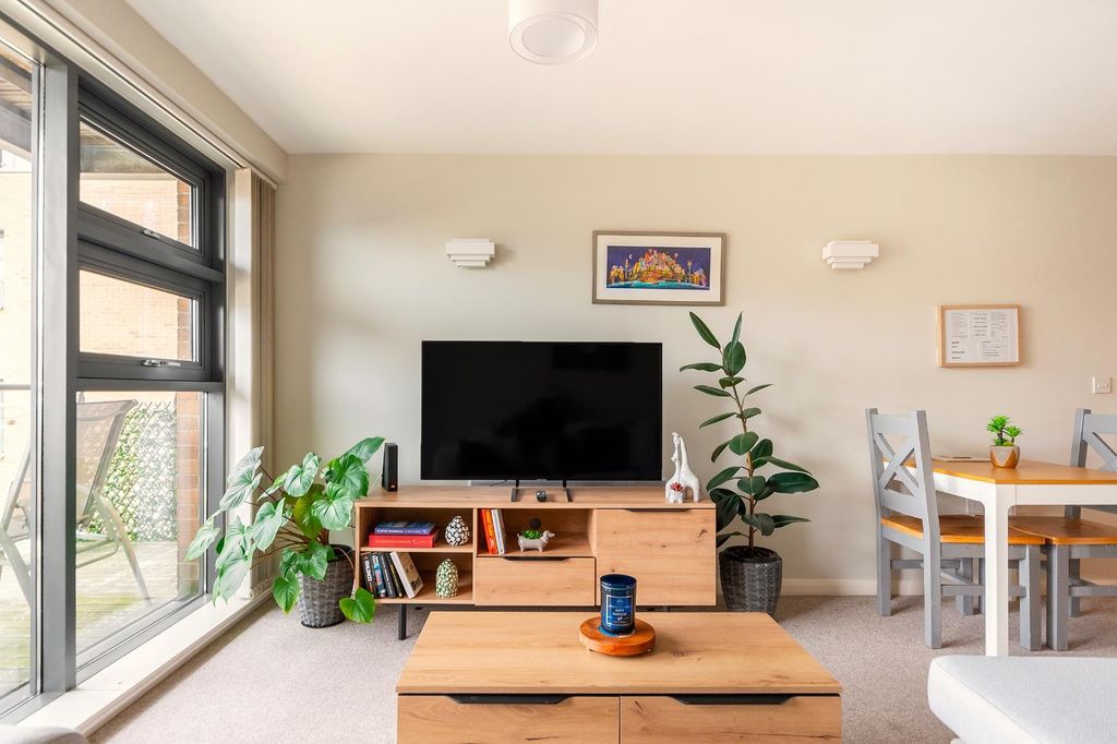 Property photo 1 of 21 1D3R7CC - Reception A.Jpg