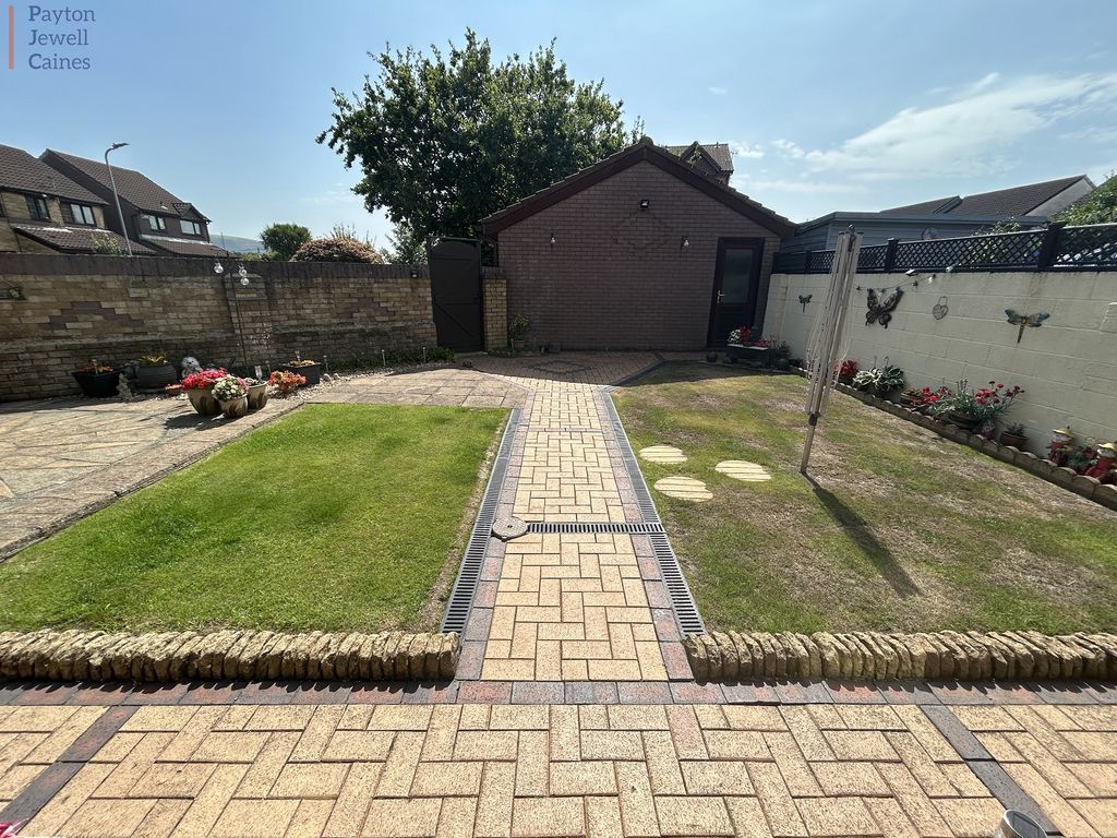 Property photo 2 of 16 Not Specified