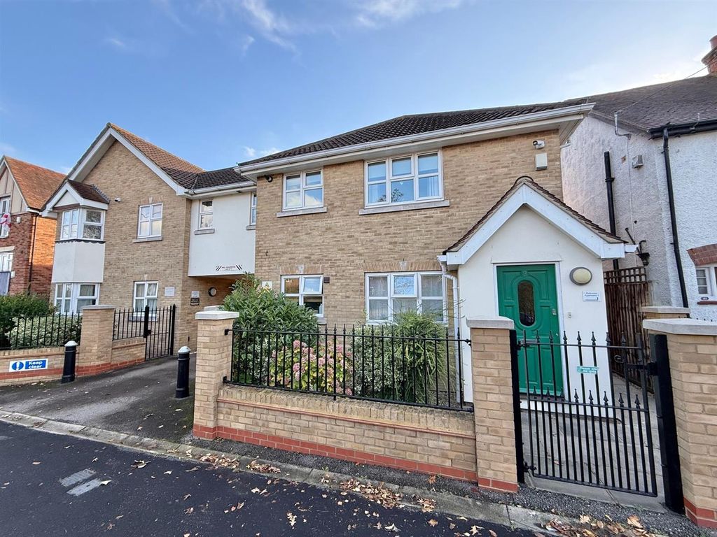 Property photo 1 of 5 Front.Jpg