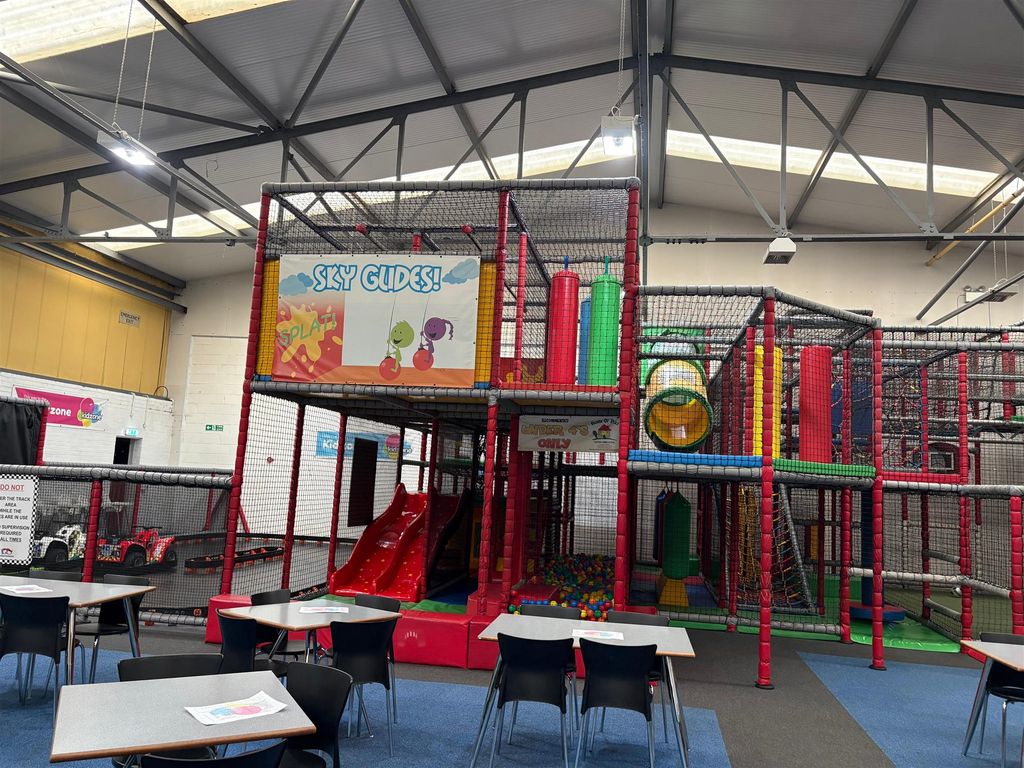 Property photo 2 of 8 Photo 1