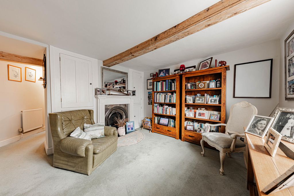 Property photo 2 of 30 Living Room