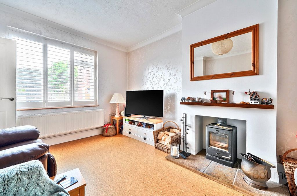 Property photo 2 of 21 Picture No. 24