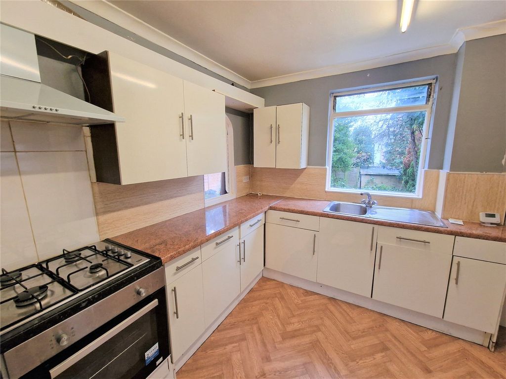 Property photo 3 of 11 Picture No. 35