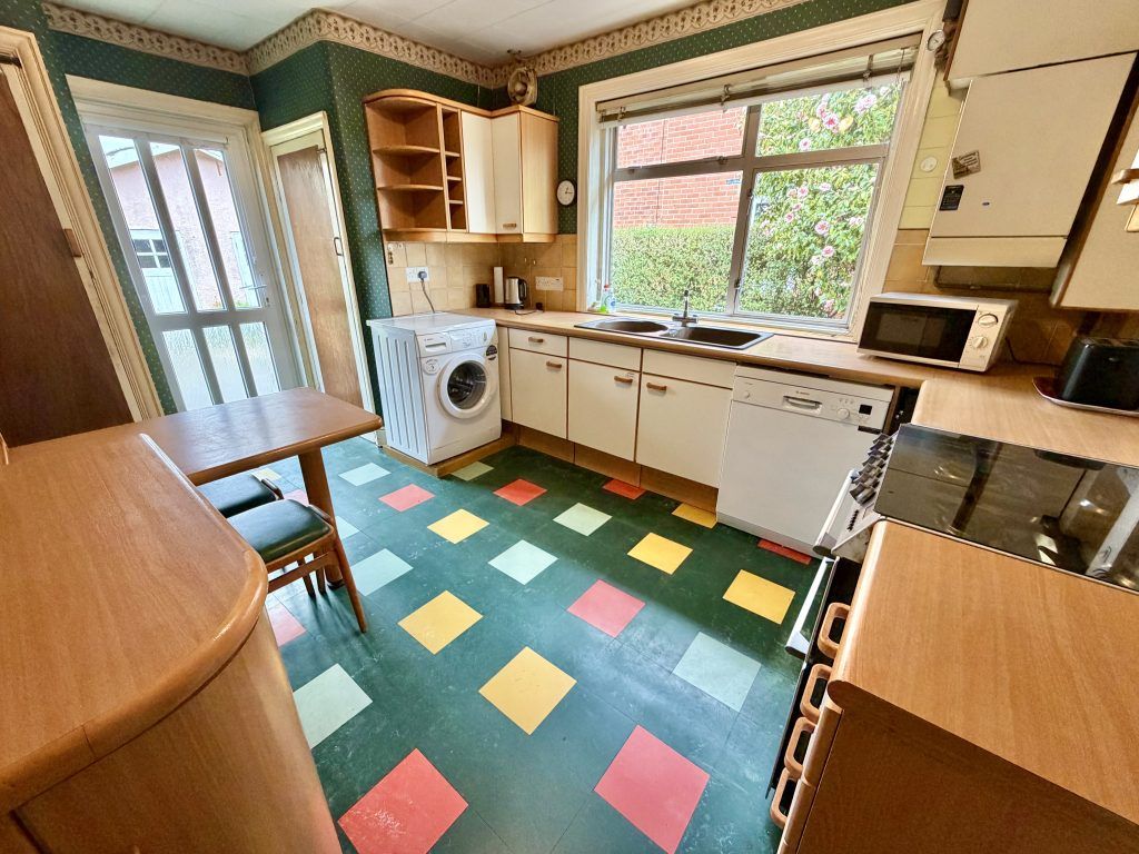 Property photo 3 of 15