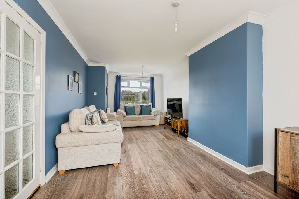 Property photo 3 of 15 Living Room