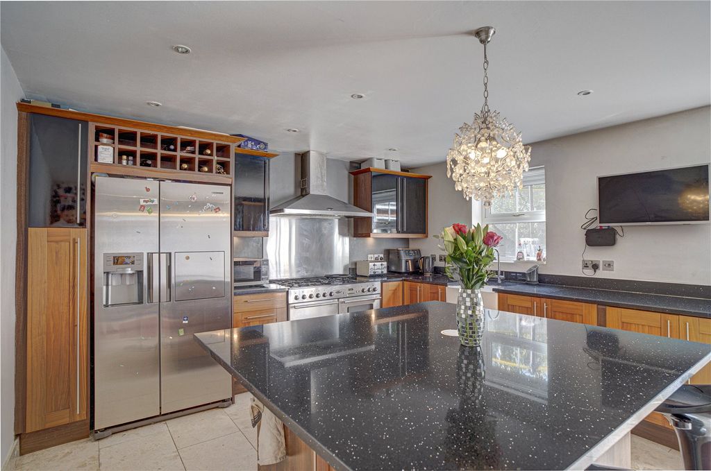 Property photo 2 of 19 Picture No. 02