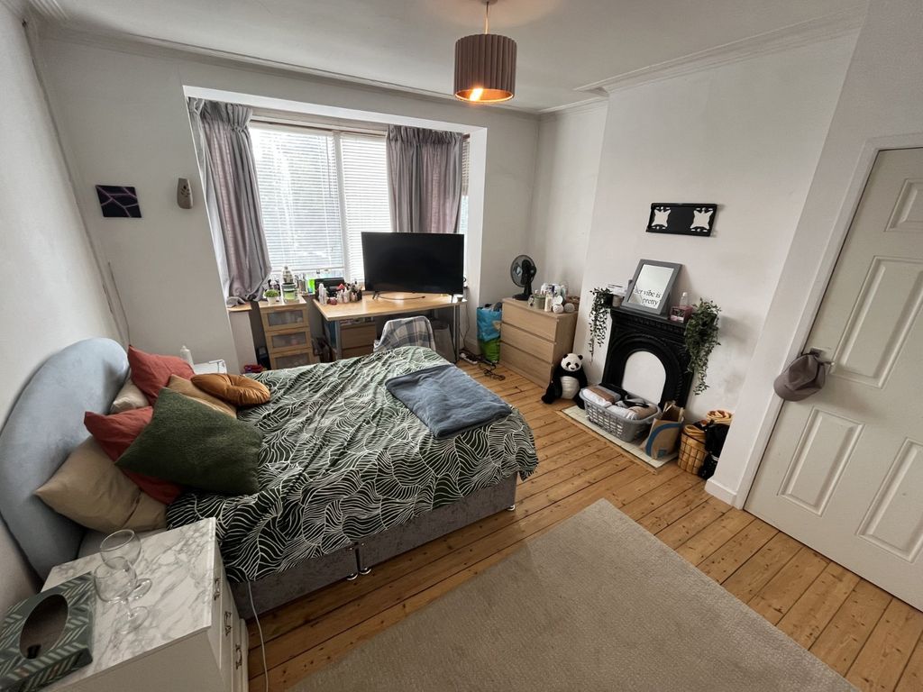 Property photo 3 of 14 Picture No. 07