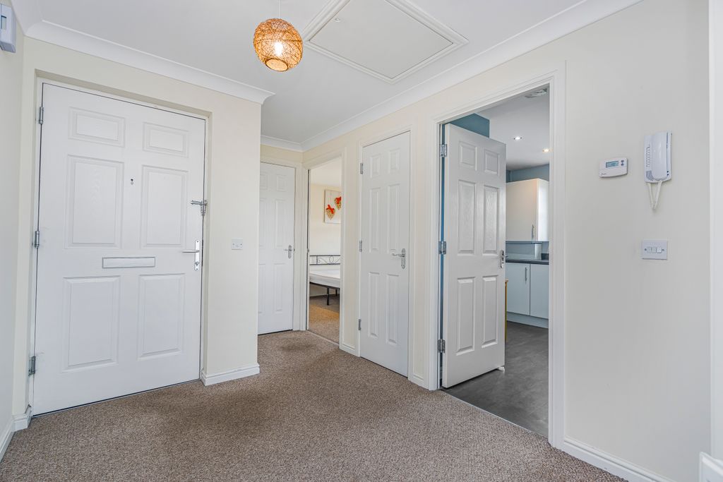 Property photo 2 of 22