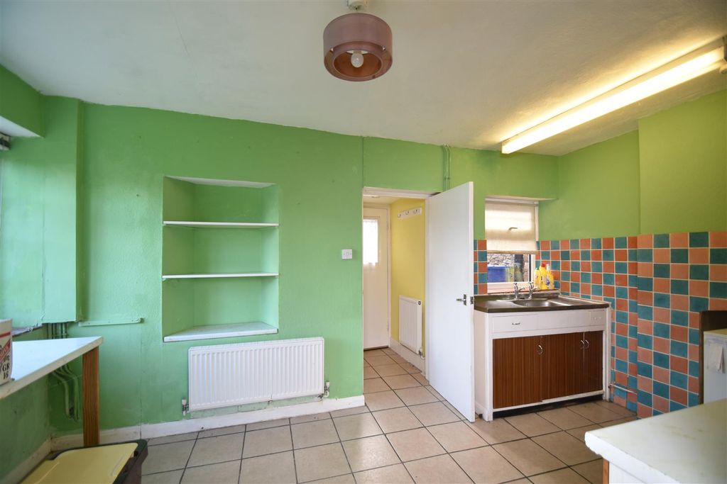 Property photo 3 of 17 Large Kitchen