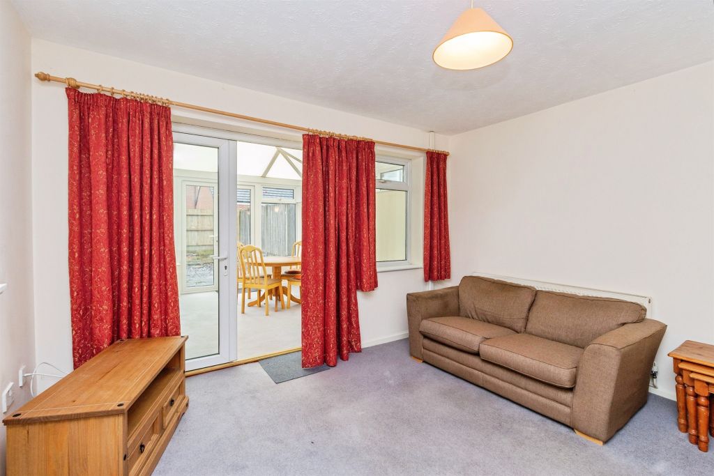 Property photo 3 of 19