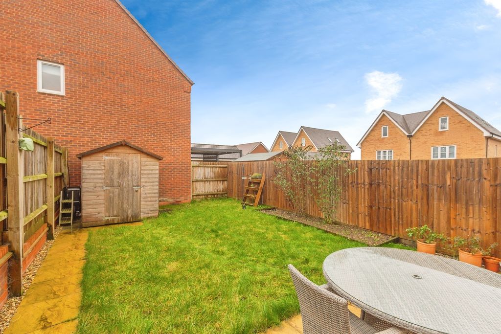 Property photo 2 of 14