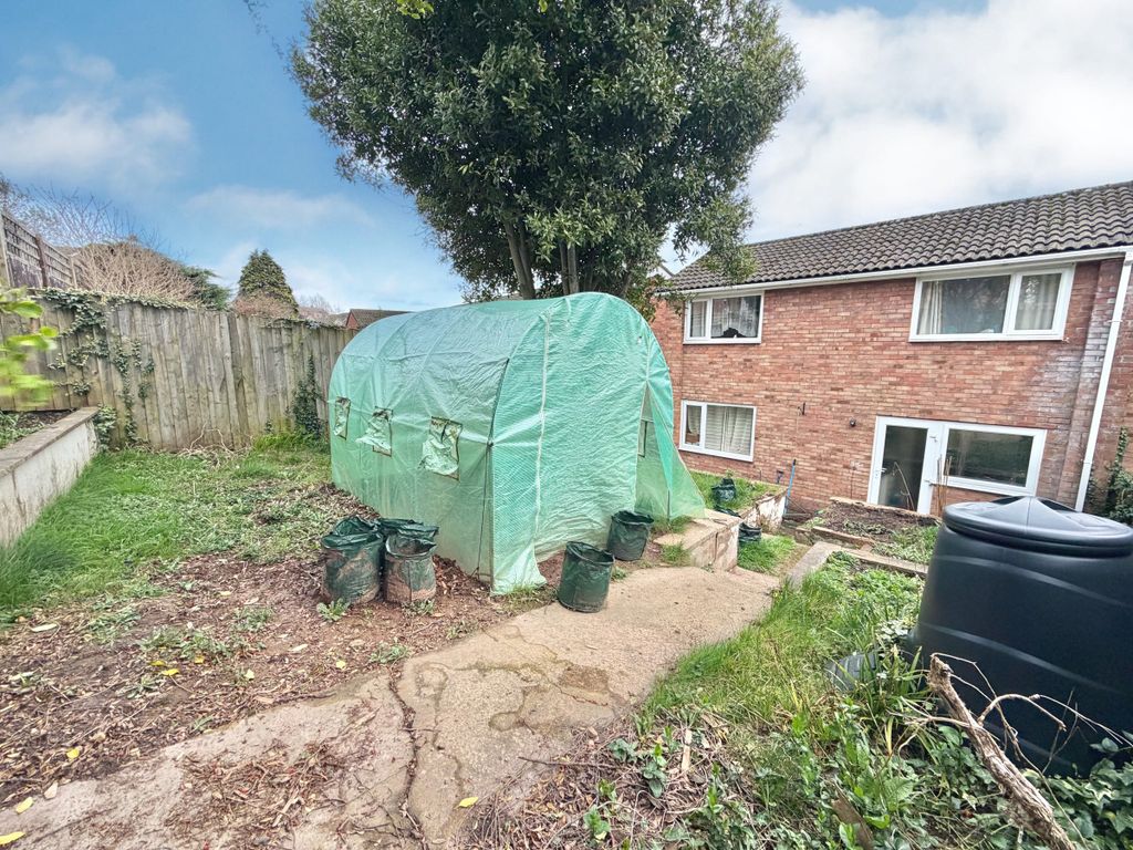 Property photo 2 of 8